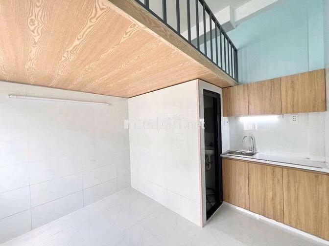 CHO THUÊ PHÒNG GÁC DUPLEX CÓ THANG MÁY/ GẦN ĐH VĂN LAN HUTECH GTVT FTU