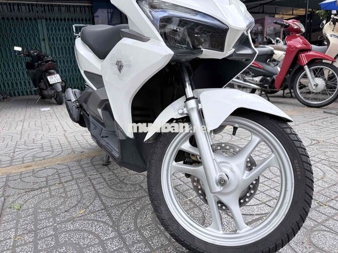Airblade 2017 Trắng biển SG chính chủ ký
