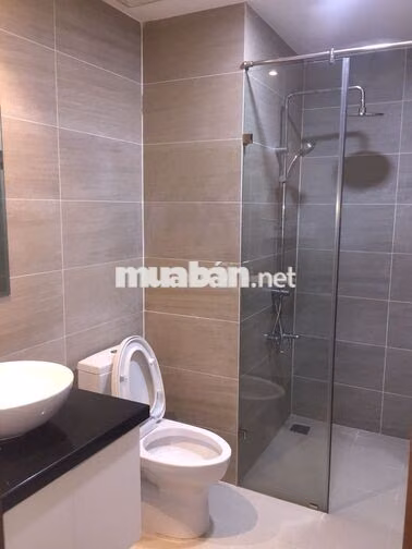 Bán căn hộ chung cư Ngô Gia Tự, Quận 10, 90m2, 3pn, 4.7 tỷ, có sổ