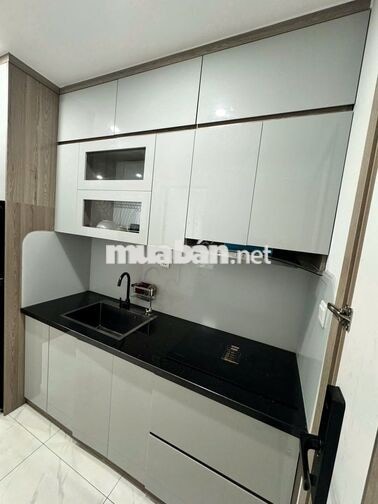 Căn hộ Studio, phân khu trung cấp, diện tích 32m, full đồ, giá 2ty1