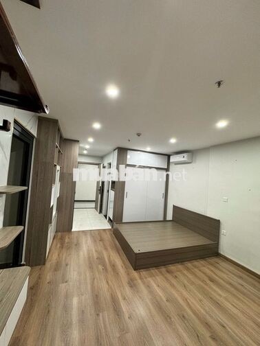 Căn hộ Studio, phân khu trung cấp, diện tích 32m, full đồ, giá 2ty1