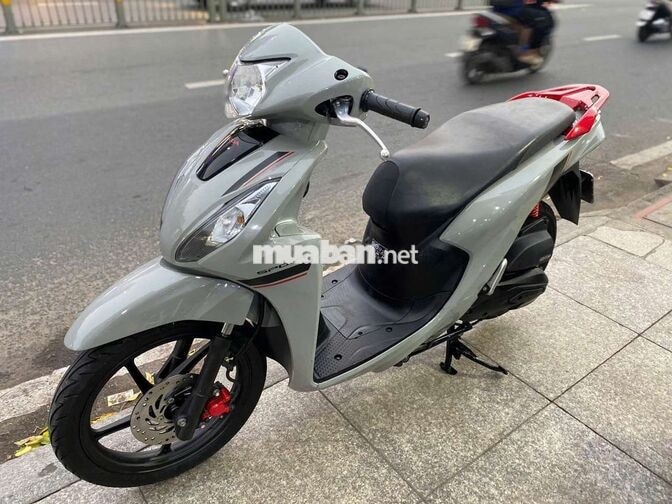 Honda Vision Cao cấp 2025 Xám Mới 99%