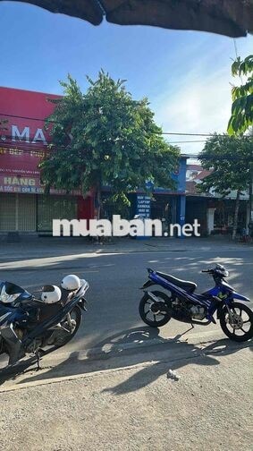 cần tiền ra đi em nó
