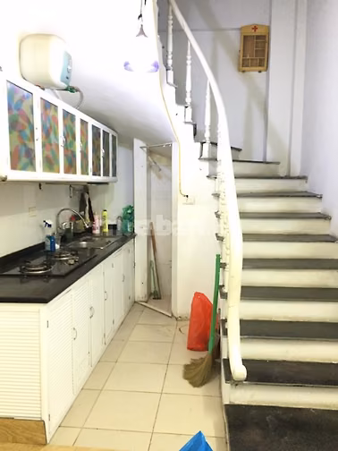 Chính chủ cho thuê nguyên căn 5 tầng trung tâm Văn Miếu Quốc Tử Giám