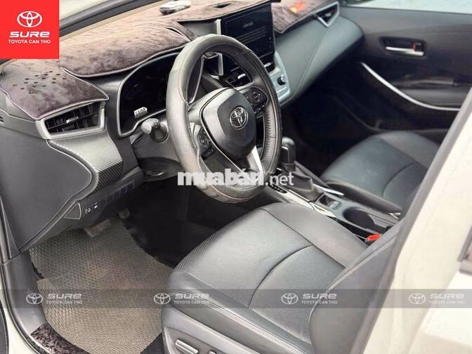 Toyota Corolla Altis 1.8V 2023 15.000km CHÍNH HÃNG