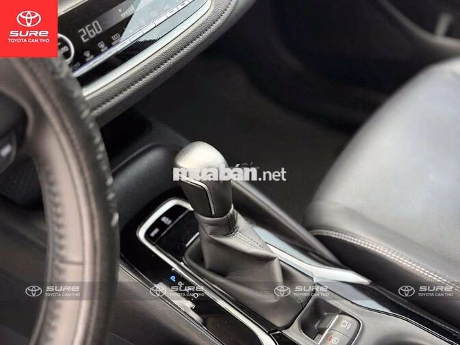 Toyota Corolla Altis 1.8V 2023 15.000km CHÍNH HÃNG