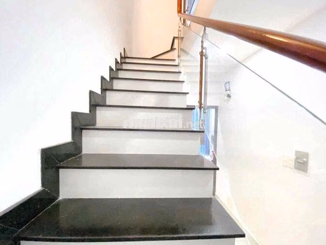 Chính chủ cần bán nhà hẻm xe hơi đường Bùi Tư Toàn DT 4x16 4PN5WC