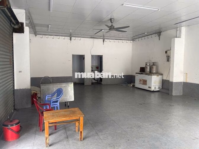 Cho thuê MB Gốc , 7 x 14m, giá 10tr/ tháng