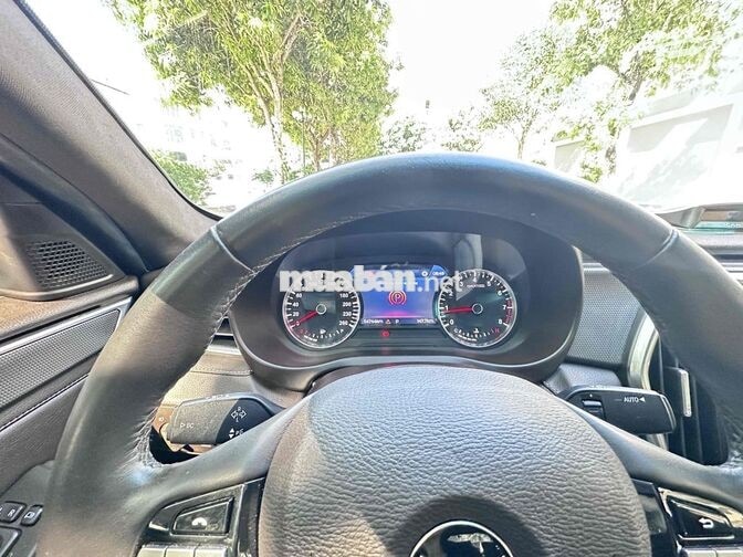 VinFast Lux A Plus 2022 Đỏ 50000 km