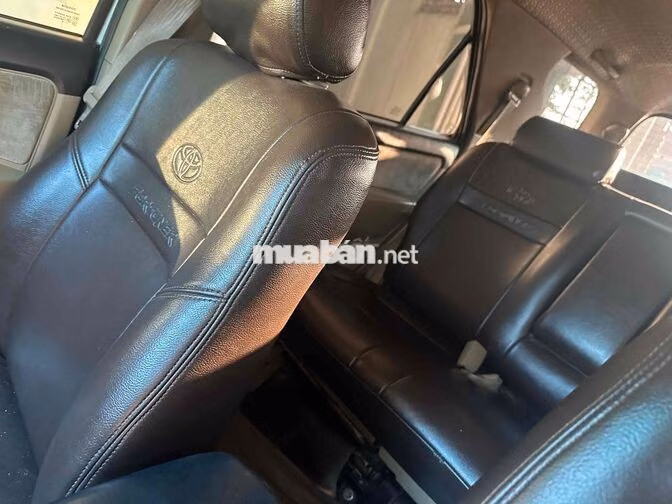 Toyota Fortuner 2016 Số sàn Ghế da Bạc