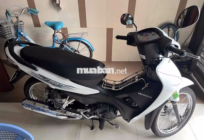 Bán xe Honda Wave Alpha Trắng 2025 chạy 4307 km