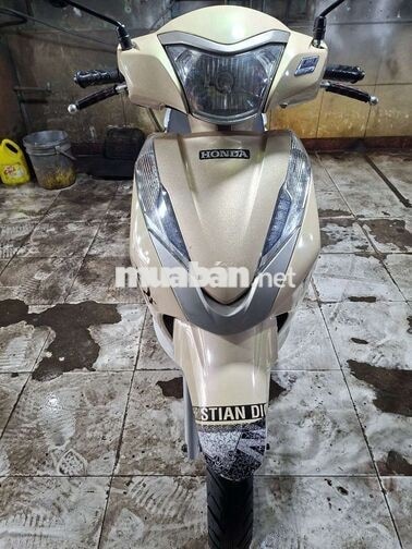 Honda LEAD 125 FI 2013 Vàng kem