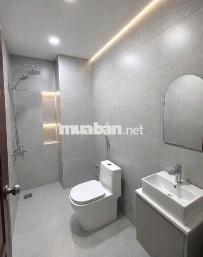 Nhà Full Nội Thất 1 Trệt 3 Lầu 4PN Hẻm KDC Nam Long Trần Trọng Cung