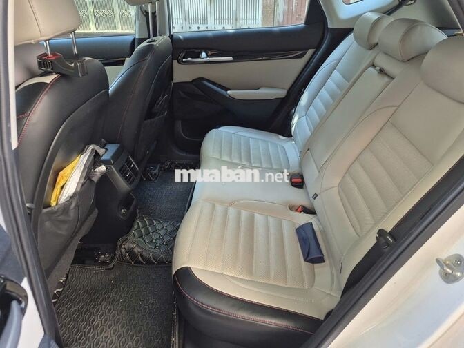 Kia Seltos 1.4 Premium 2020 Trắng nóc đen