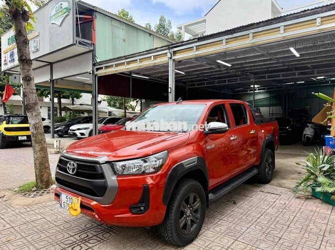 Toyota Hilux 2021 AT 4x2 Dầu Cam