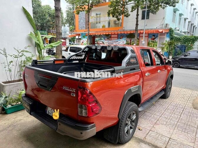 Toyota Hilux 2021 AT 4x2 Dầu Cam