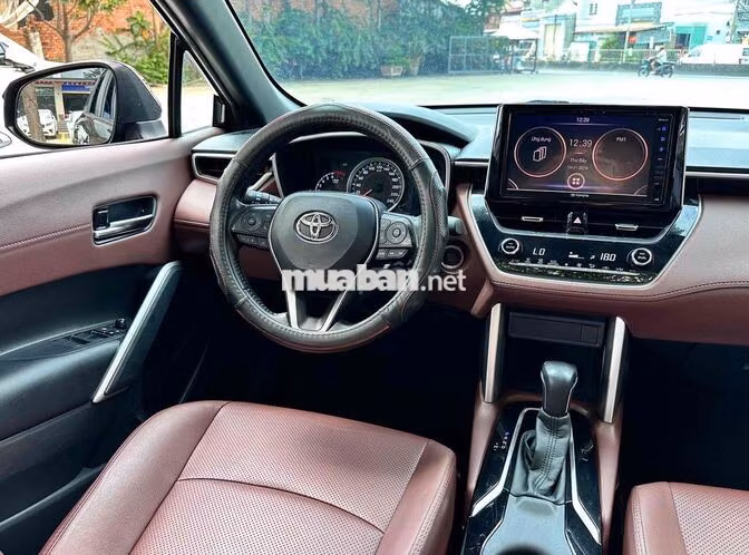 Corolla Cross 1.8V 2020 chạy kĩ hỗ trợ góp
