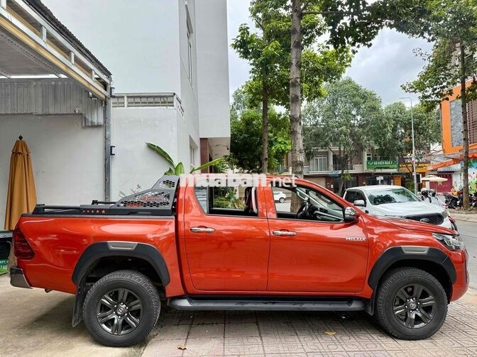 Toyota Hilux 2021 AT 4x2 Dầu Cam