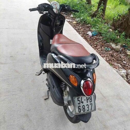 Yamaha Classico Xe tay ga Đen bóng