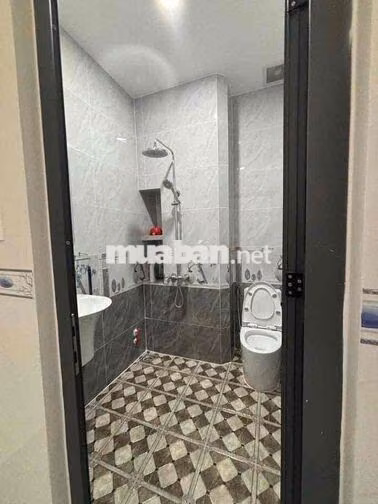 Hẻm 6m Thông Tô Hiệu, 2 Lầu, 4 x 16m, 3 Phòng Ngủ, 3 wc, Sân Thượng