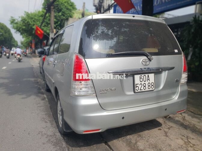 Toyota Innova 2.0G 2010 Bạc Ghế da