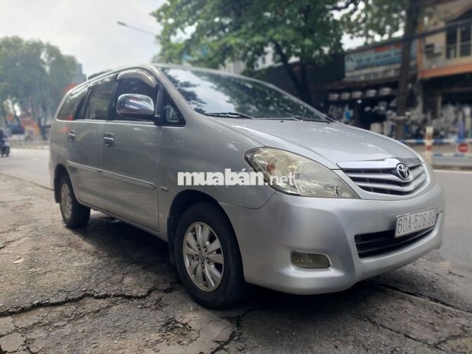 Toyota Innova 2.0G 2010 Bạc Ghế da