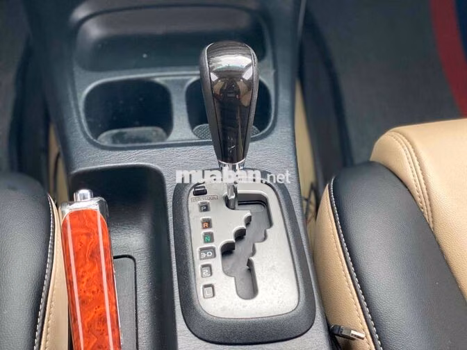 Toyota Fortuner 2.7V AT 2014 Bạc Tự động