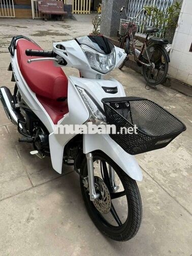 Honda Future Trắng đỏ 65.525 km