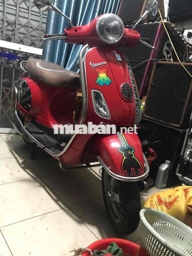 Piaggio Vespa LX 125 Đỏ