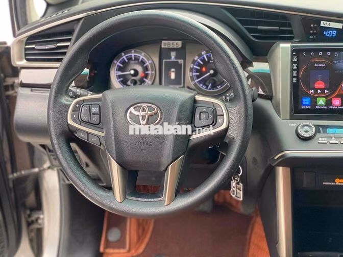Toyota Innova 2.0G 2019 Bạc Tự động