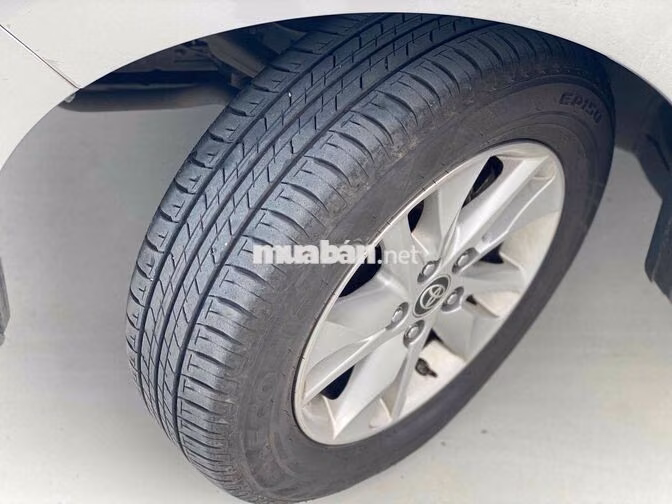 Toyota Innova 2.0G 2019 Bạc Tự động