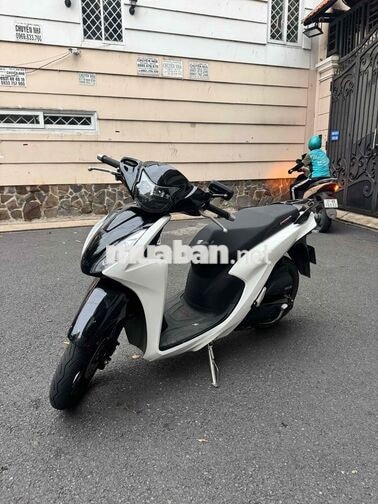 Honda Vision 2024 Trắng đen 30 ngàn km