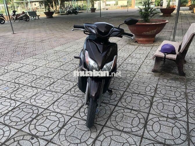 Yamaha Luvias Nâu Xe tay ga