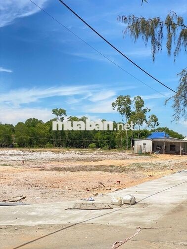 🔥Đất Sát Biển - Gần Chợ Vinh Thanh - Hạ Tầng Đẹp - Giá 295Triệu/ lô