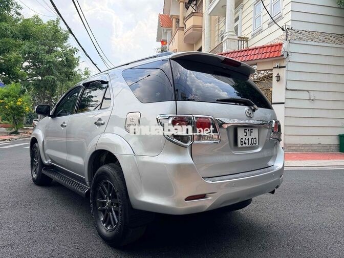 Toyota Fortuner 2.5G Số sàn 7 chỗ sản xuất 2016