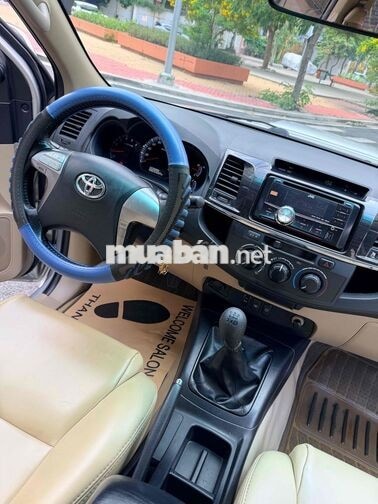 Toyota Fortuner 2.5G Số sàn 7 chỗ sản xuất 2016