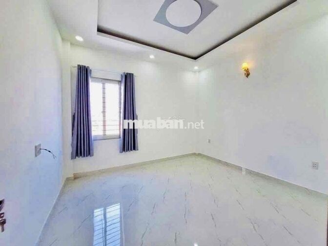 Cho Thuê Nhà Hẻm 1/ Ngắn Ngay Chợ DT 280m2 1Trệt 4Lầu 6Pn 4Wc Ban Công