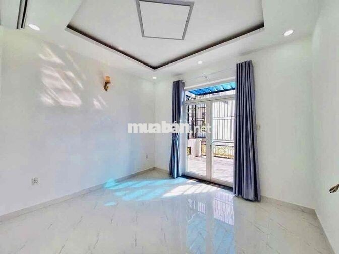 Cho Thuê Nhà Hẻm 1/ Ngắn Ngay Chợ DT 280m2 1Trệt 4Lầu 6Pn 4Wc Ban Công