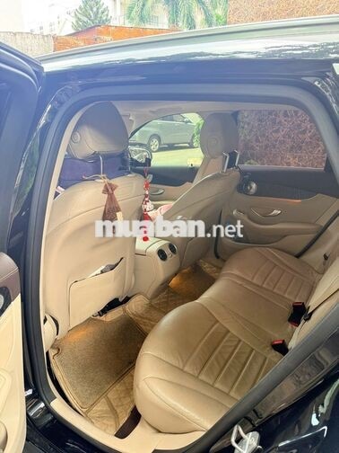 Mercedes-Benz GLC 300 Đen 133208 km