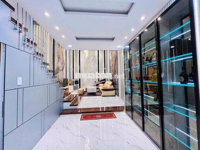 cho thuê nhà  nguyễn tư giãn p12 ( 4x18) lửng , 3 lầu , 4pn , 5wc