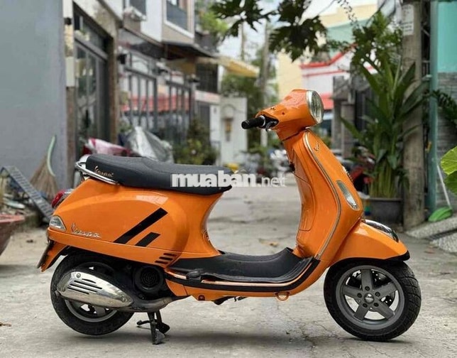 Piaggio Vespa LX 125cc Cam