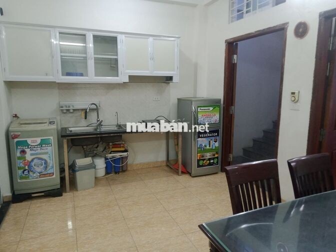 Chính chủ cho thuê CHDV 65m2 2N1K ngõ 141 phố Trích Sài, Tây Hồ Hà Nội
