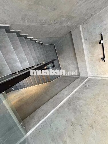 CHO THUÊ NHÀ MẶT TIỀN 42 TRỊNH VĂN CẤN, QUẬN 1