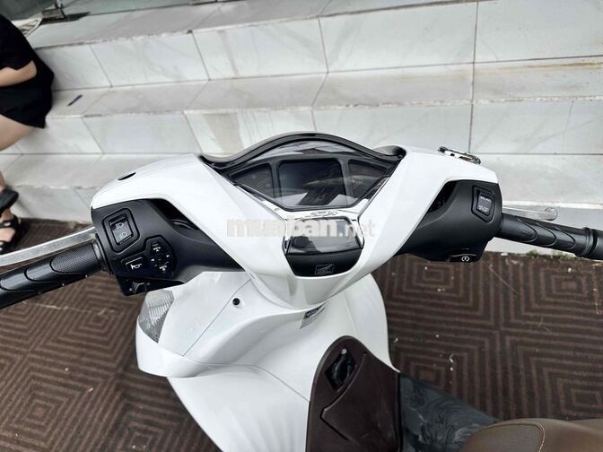 Honda SH 160i ABS 2023 Trắng 17000 km