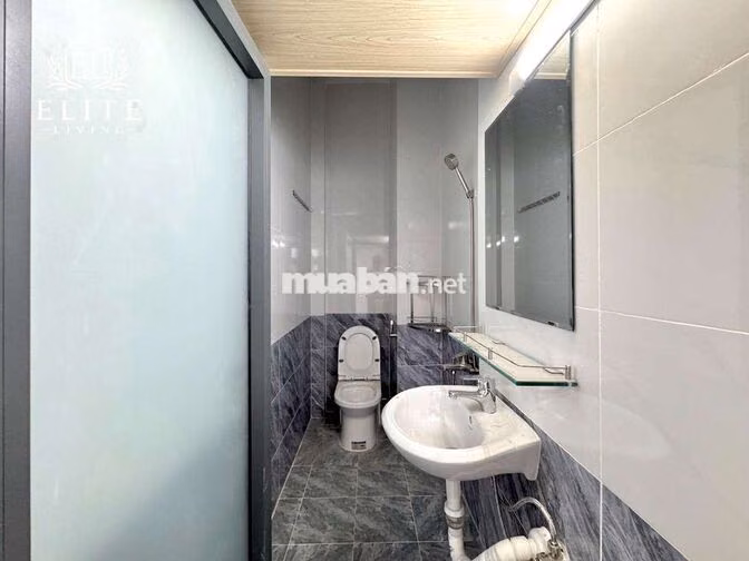 PHÒNG TRỌ CÓ GÁC 1M6 Ở ĐƯỢC 4ng4xe NGAY CỔNG ĐẠI HỌC VĂN LANG CS3