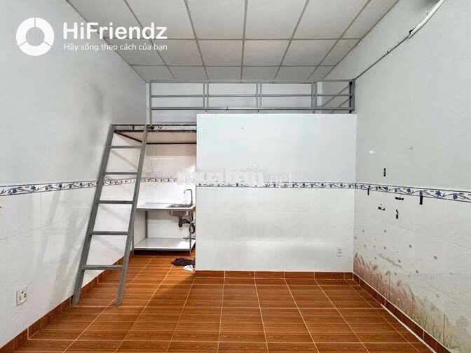 🏡CHO THUÊ PHÒNG GÁC 3,XX MÁY LẠNH KỆ BẾP NGAY GA SÀI GÒN Q3 TRỐNG SẴN🎉