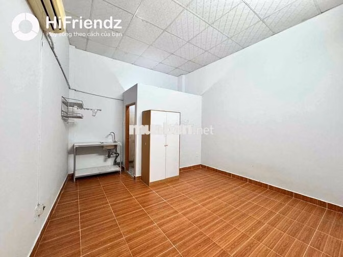 🏡CHO THUÊ PHÒNG GÁC 3,XX MÁY LẠNH KỆ BẾP NGAY GA SÀI GÒN Q3 TRỐNG SẴN🎉