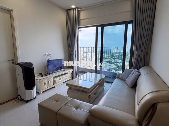 Cho thuê căn hộ cao cấp Diamond Lotus Riverside 2PN, nội thất đầy đủ.
