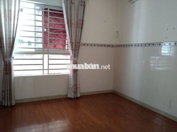 Bán căn hộ chung cư Ngô Gia Tự,  Quận 10,  55m2, 2pn, 3.05 tỷ, có sổ
