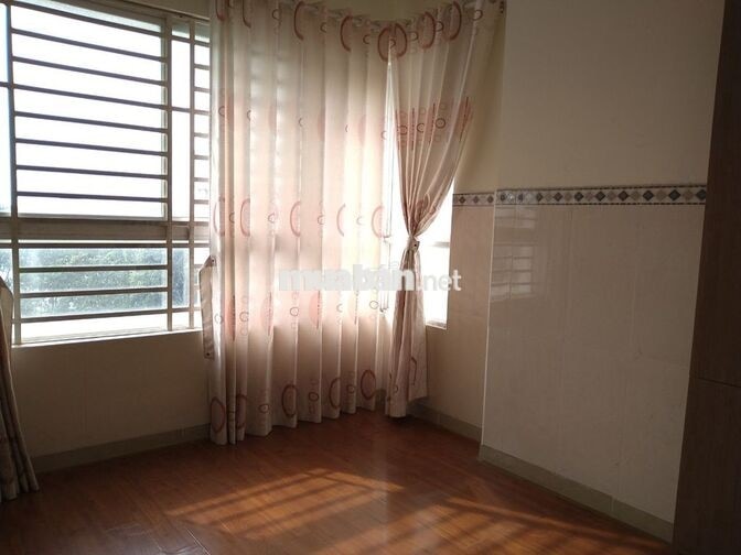 Bán căn hộ chung cư Ngô Gia Tự,  Quận 10,  55m2, 2pn, 3.05 tỷ, có sổ